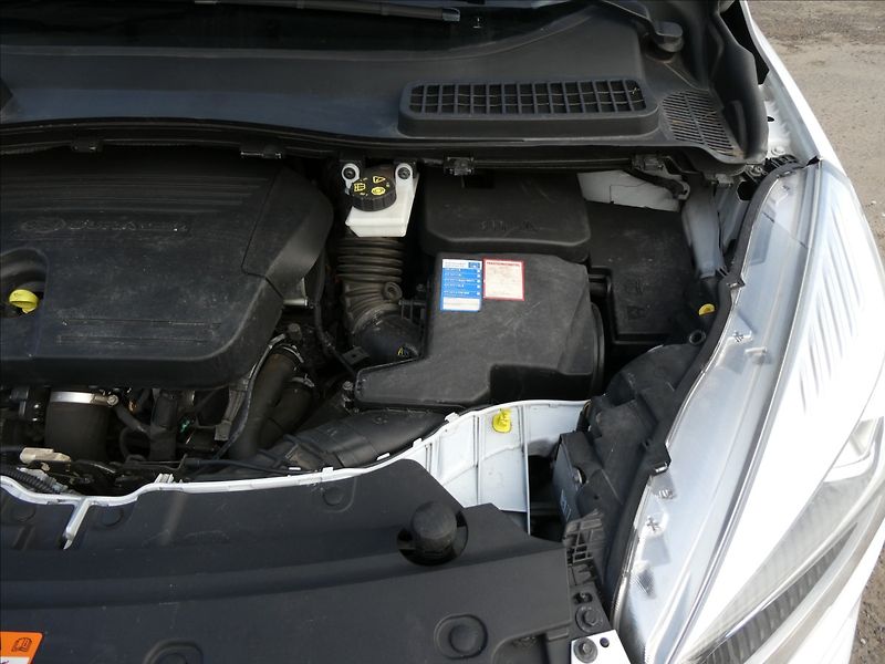 Ford Kuga 2,0 TDCi 110kW Panorama,naviga - fotka 41 z 45