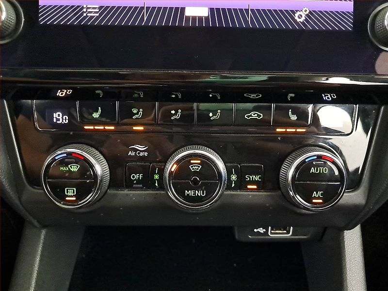 Škoda Octavia (2018) 1.5 TSI, Serv.kniha, Navi - fotka 18 z 25