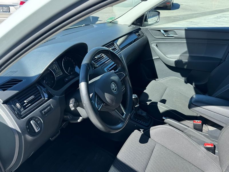 Škoda Rapid (2015) Spaceback Style + 1.4 TSI DSG - fotka 11 z 31