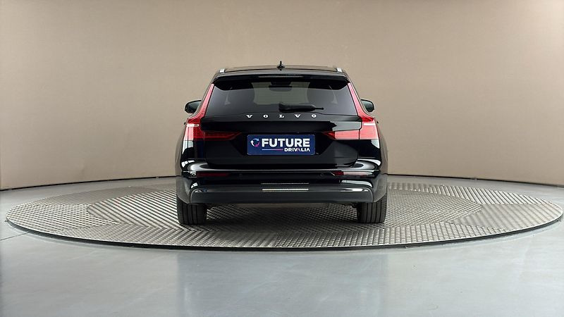 Volvo V60 2.0 T6 AUT AWD Recharge Plus B - fotka 5 z 34