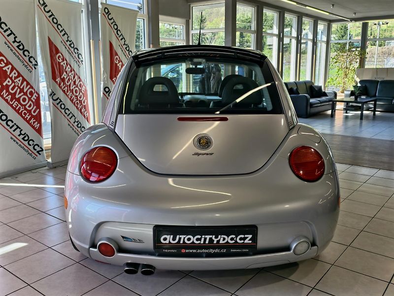 Volkswagen New Beetle 2.3 V5 125kW SPORT EDITION - fotka 6 z 19
