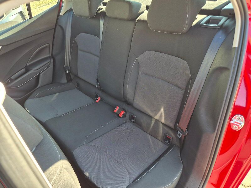 Škoda Fabia (2025) Selection 1.0 MPI 59 kW 5°manu - fotka 14 z 27