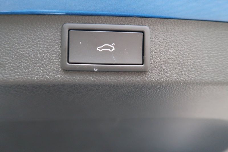 Škoda Karoq (2025) Top Selection 1.5 TSI 110 kW D - fotka 27 z 30