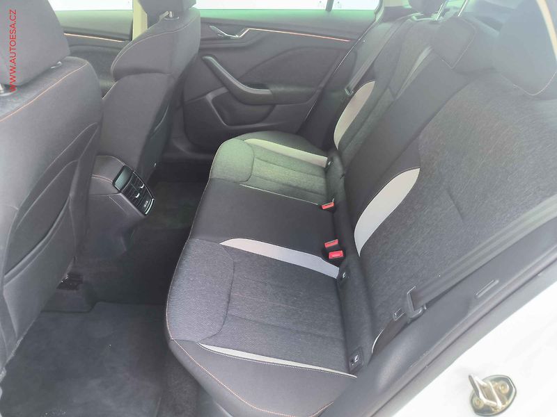 Škoda Scala (2022) 1.5 TSi, 1.maj,ČR, Style - fotka 10 z 23