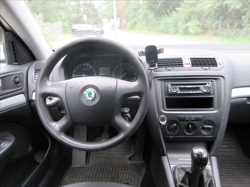 Škoda Octavia 1,9 TDi 77Kw, Klima, Nové v ČR - fotka 17 z 26