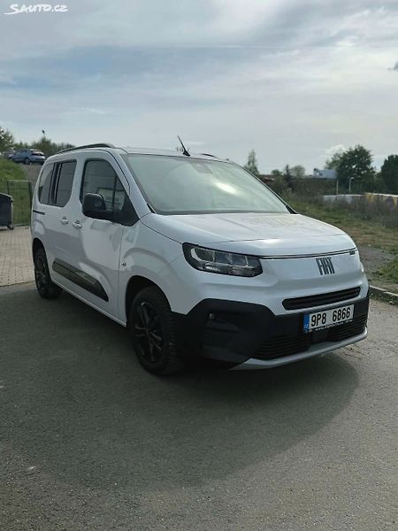 Fiat Dobló Panorama 1.5 blueHD - fotka 3 z 10
