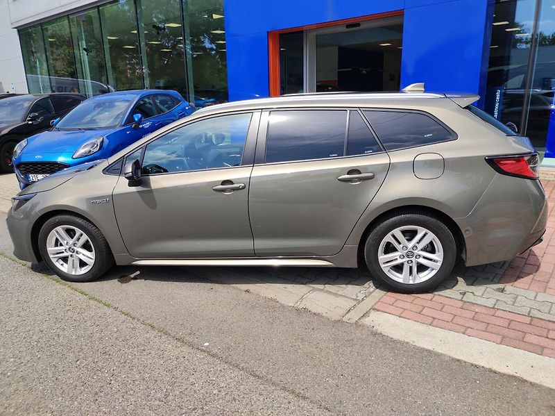 Toyota Corolla (2020) 1.8  HYBRID 1.maj - fotka 7 z 25