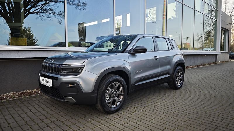 Jeep Avenger (2026) Longitude 1,2 100PS manuál - fotka 2 z 38
