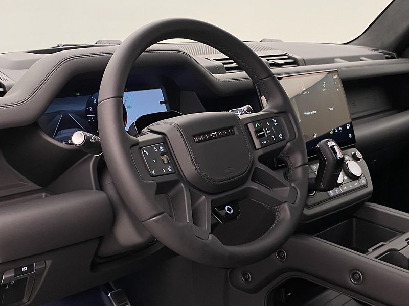 Land Rover Defender (2026) OCTA BLACK AWD AUT - fotka 4 z 79
