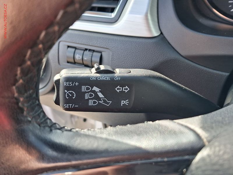 Škoda Rapid (2014) 1.6 TDi, ČR, Elegance - fotka 12 z 20