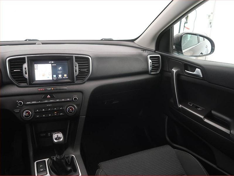 Kia Sportage (2017) 1.6 GDI, Serv.kniha, Navi - fotka 8 z 17