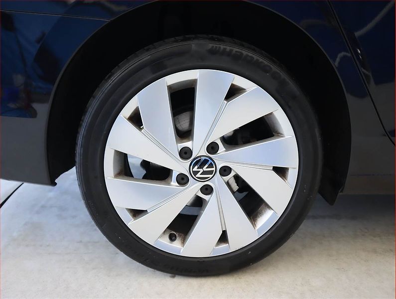 Volkswagen Golf (2022) Style 2.0 TDI, Automat - fotka 15 z 20