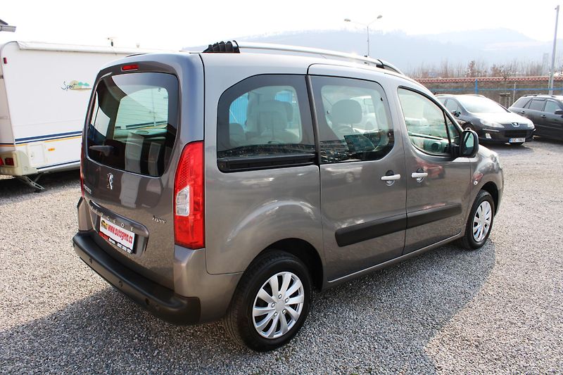 Peugeot Partner Tepee (2008) 1,6HDI KLIMA EL.OKNA PDC ESP - fotka 7 z 16