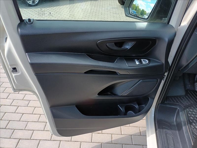Mercedes-Benz Vito 1,8 114CDI,100KW,ČR,8MÍST, - fotka 17 z 38
