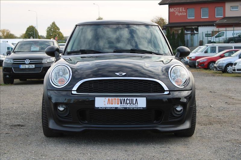 Mini One 1,6 i  STK 4/2028, KLIMA - fotka 2 z 26
