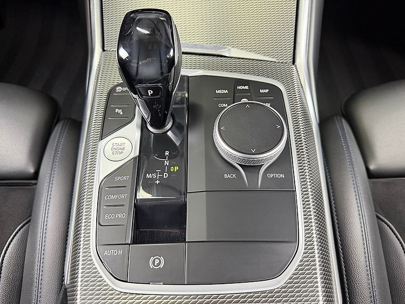 BMW Řada 3 320d xDrive M-PAKET, ALCANTARA - fotka 24 z 31