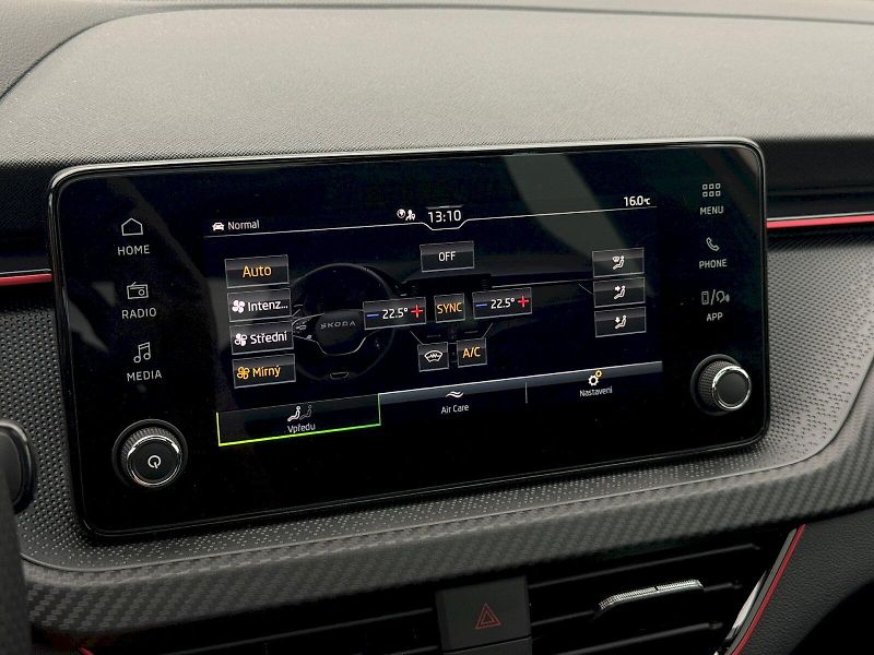 Škoda Kamiq (2026) 1.0 TSI 85 kW Monte Carlo - fotka 17 z 22