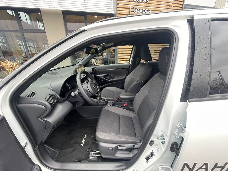 Toyota Yaris Cross 1.5 130k FWD Hybrid Style - fotka 18 z 28