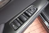 Lexus UX 300h UX300h 2,0 HEV Business Tech - náhled 11