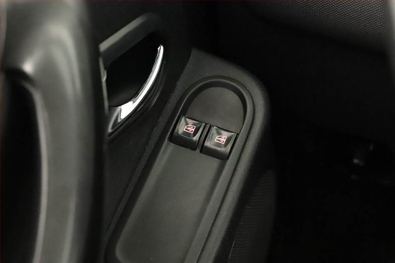 Dacia Duster (2015) 1.5 dCi - fotka 14 z 14