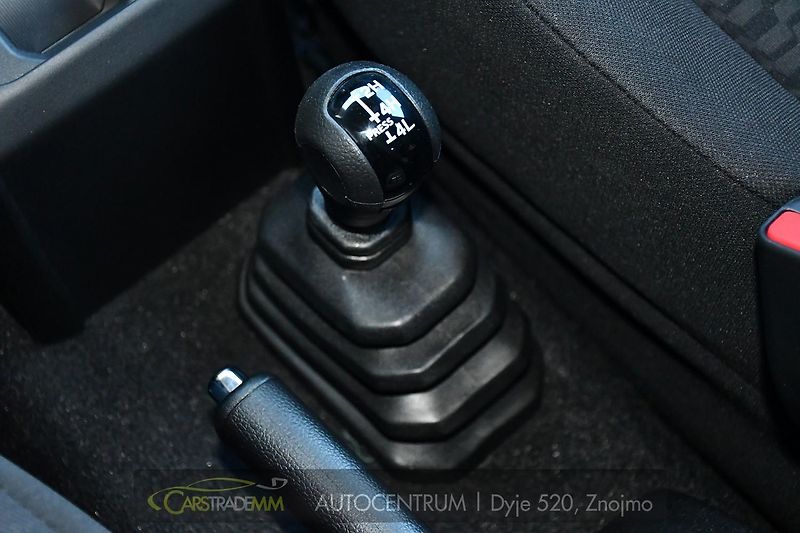 Suzuki Jimny 1,5 GLX AUTOMAT, 4X4 LONG - fotka 34 z 48