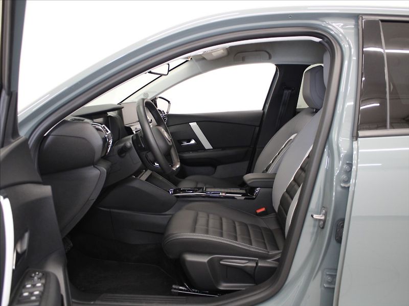 Citroën C4 1,2 PT 96kW AT MAX Facelift - fotka 6 z 26