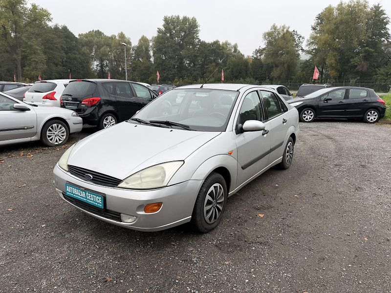 Ford Focus 1.8i - fotka 1 z 20