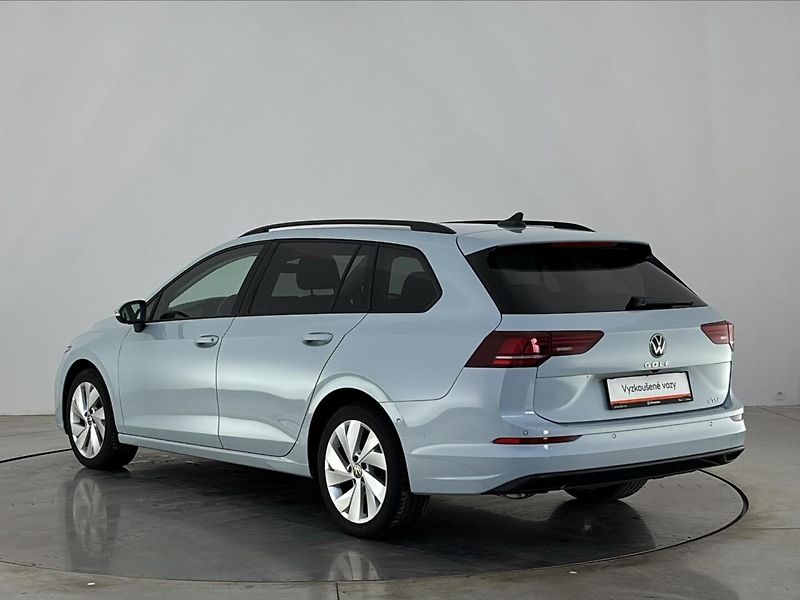 Volkswagen Golf Life DSG - fotka 15 z 30