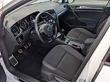 Volkswagen Golf (2018) 2.0 TDi, 1.maj, Join, navi - náhled 9