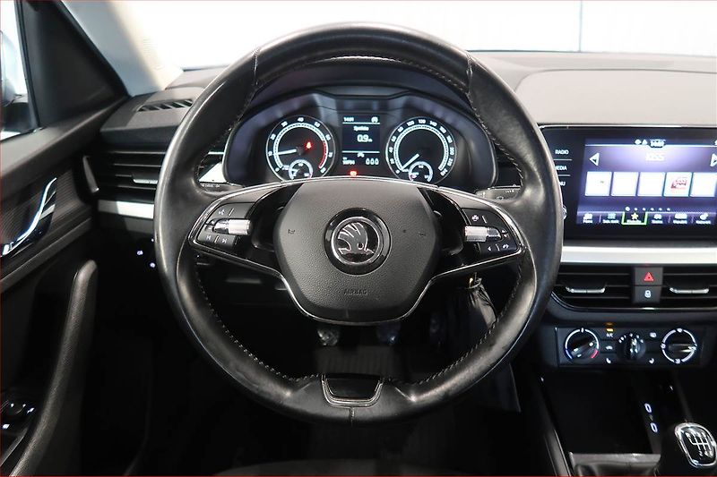 Škoda Kamiq (2021) Ambition 1.0 TSI, Tempomat - fotka 15 z 16