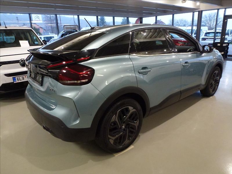 Citroën C4 1,2 Pure Tech 130 Shine MAN6 - fotka 8 z 17