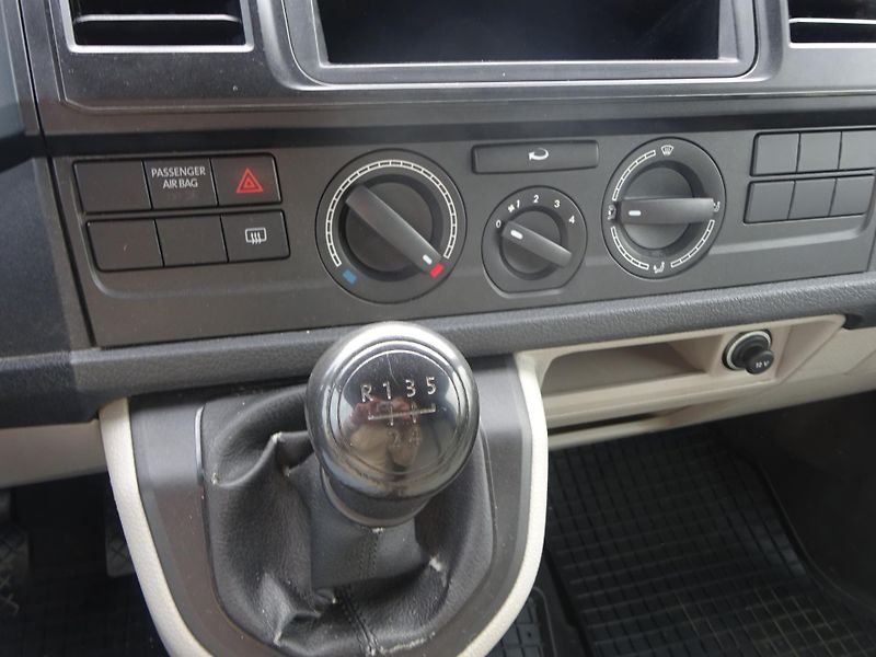Volkswagen Transporter 2.0TDI DPH - fotka 14 z 18