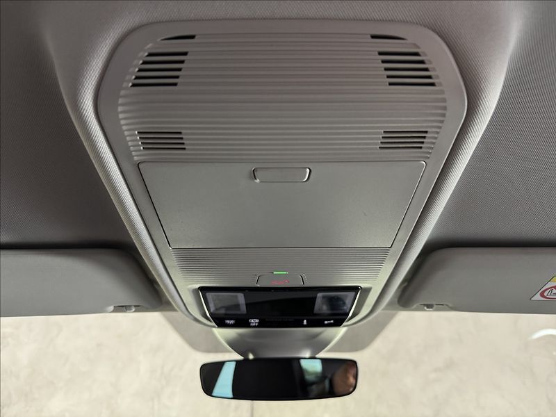 Škoda Octavia 2,0 TDi  DSG 4x4 Scout Virtual - fotka 19 z 47