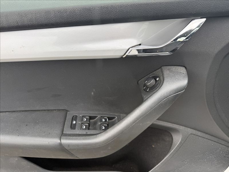 Škoda Octavia 1,8 TSi 132kw 4x4 DSG odp.DPH - fotka 20 z 25