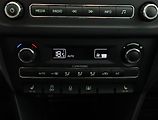 Škoda Rapid (2014) Spaceback 1.2 TSI, Tempomat - náhled 12