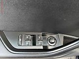 Škoda Superb (2016) 1.6 TDi, AC, výhřev sed. - náhled 11