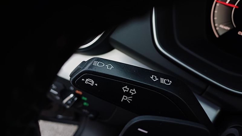 Audi Q5 2.0TDI 150kW QUATRRO S-LINE-ČR - fotka 31 z 50