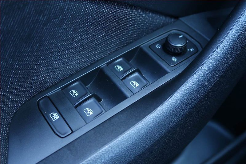 Škoda Kamiq (2019) 1.0 TSI, Automat, Navi - fotka 27 z 27