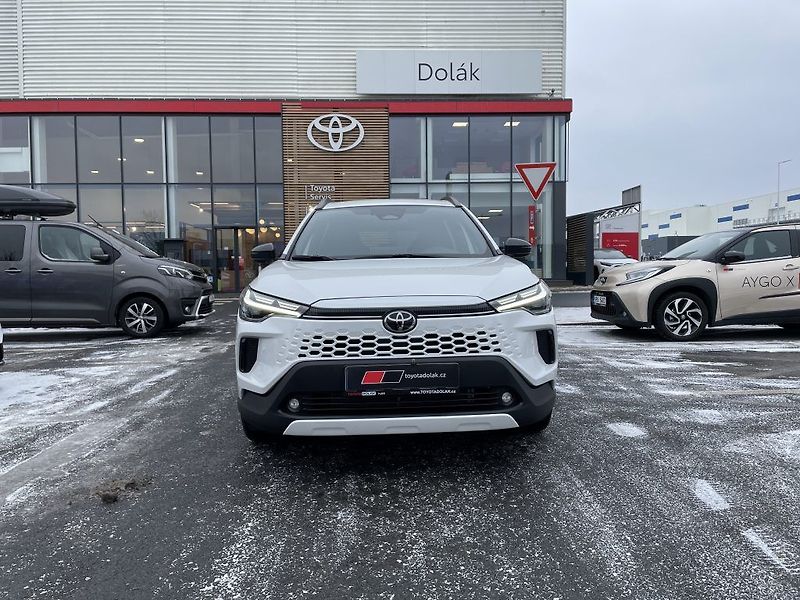 Toyota Corolla Cross 1.8 Hybrid Style ODBĚR 12/2026 - fotka 11 z 29