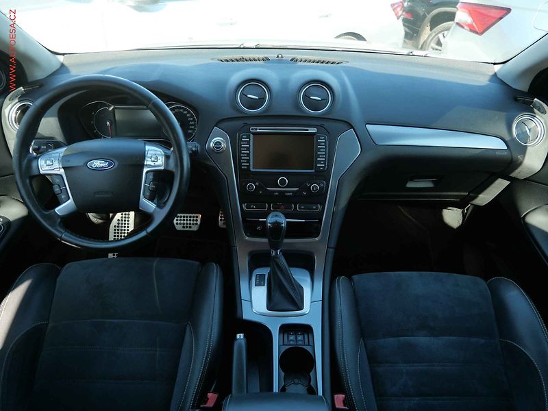 Ford Mondeo (2010) 2.0 TDCI, AT, navi, xenon - fotka 8 z 21