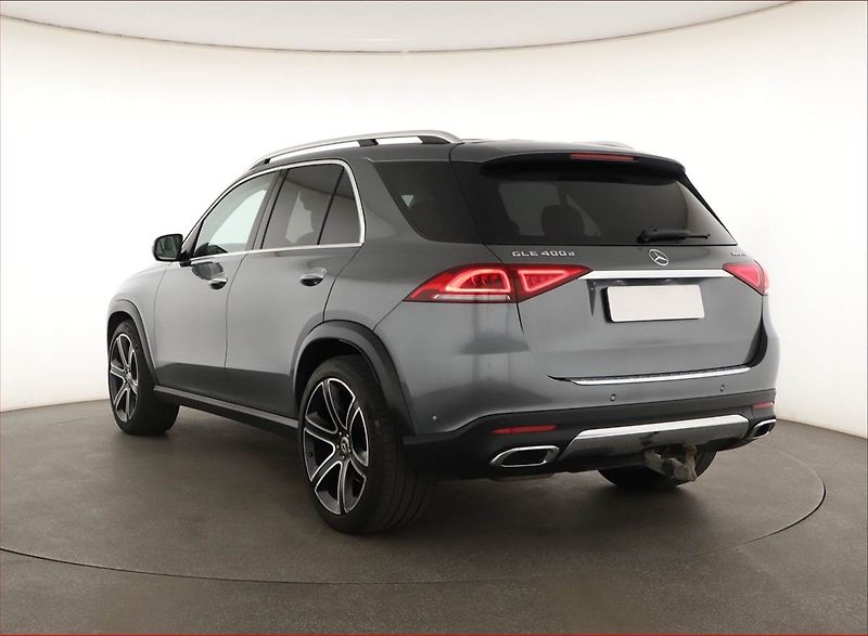 Mercedes-Benz GLE (2020) 400 d - fotka 4 z 20