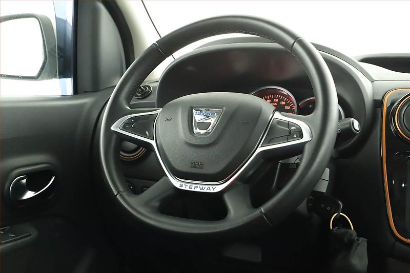 Dacia Dokker (2017) Stepway 1.6 SCe, 5Míst - fotka 8 z 15