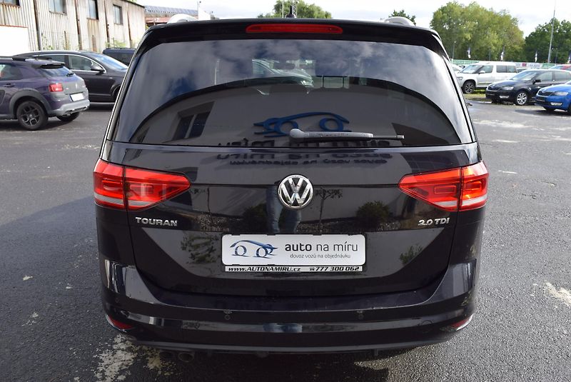 Volkswagen Touran (2017) 2.0TDI 110kw 7MÍST TAŽNÉ NAVI - fotka 8 z 50
