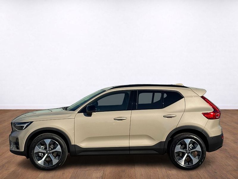 Volvo XC40 (2026) ULTRA B4, 360°, PANORAMA - fotka 2 z 23