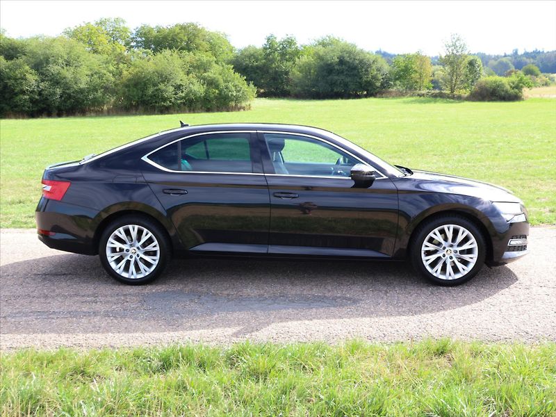 Škoda Superb 2,0 TDI 147kW 4x4 DSG Style+ C - fotka 8 z 34