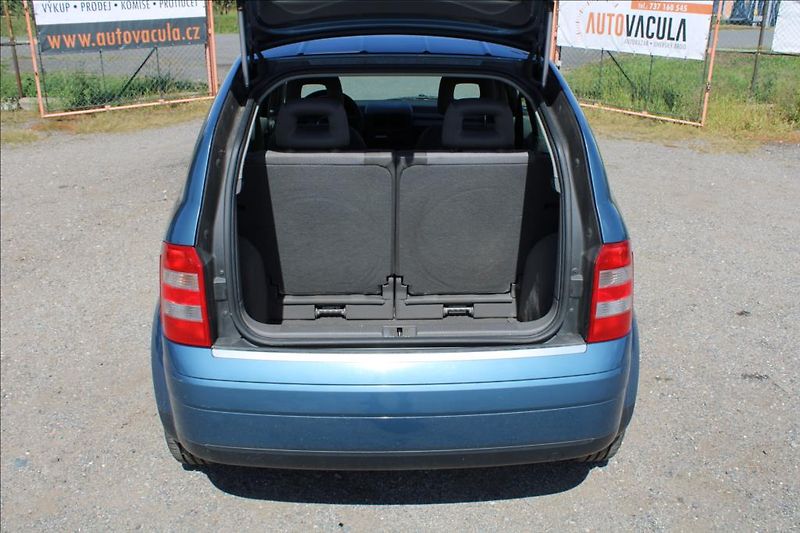 Audi A2 1,4 i  SERVISKA, KLIMA - fotka 13 z 27
