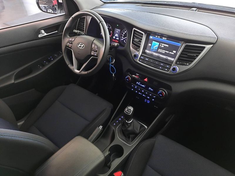 Hyundai Tucson (2017) 1.7 CRDI (85kW/116k) Trikolor - fotka 12 z 20