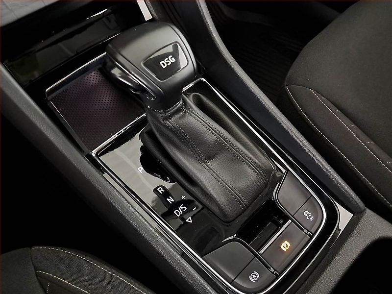 Škoda Karoq (2021) Ambition 1.6 TDI - fotka 13 z 20