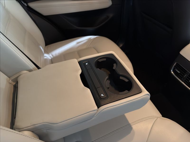 Mazda CX-5 2,2   D AWD REVOLUTION BOSE TO - fotka 32 z 50