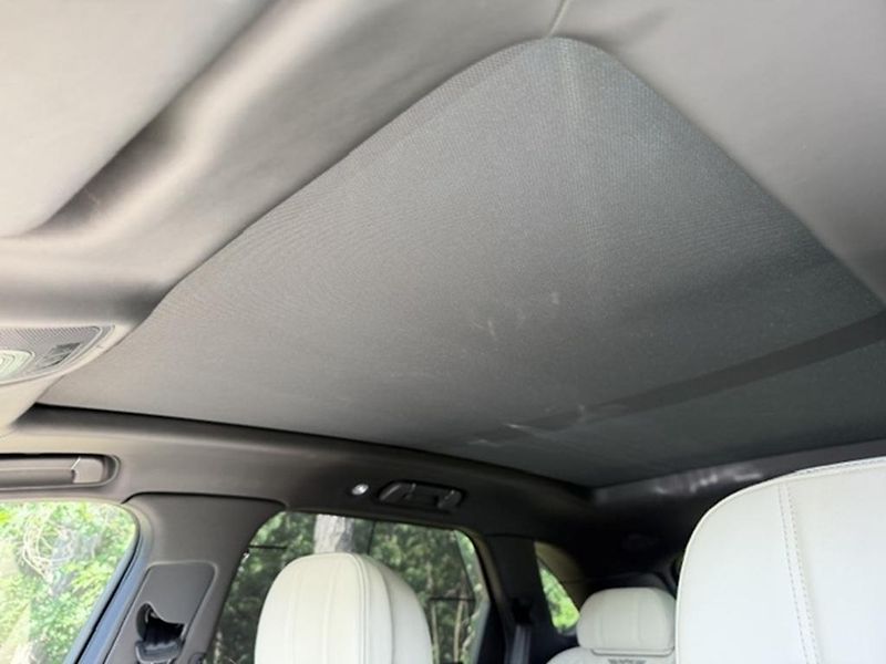 Bentley Bentayga 6,0 V12 4WD,head-up, TOP STAV - fotka 12 z 49